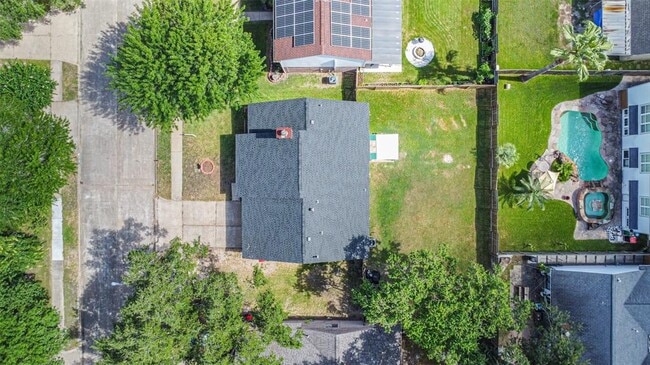 Building Photo - 9622 Oldenburg Ln