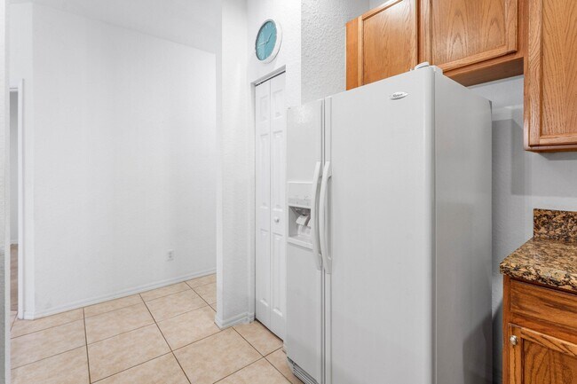 Building Photo - 4891 Bonsai Cir