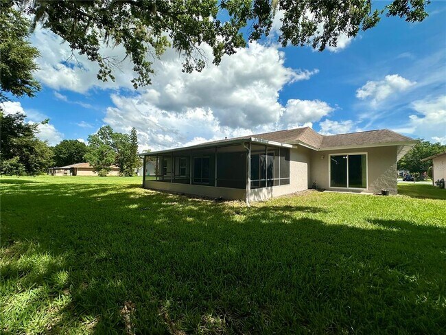 Building Photo - 10005 Granite Ln