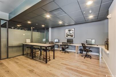 Building Photo - A beautiful  1 Bedroom 1 Bathroom at the B...