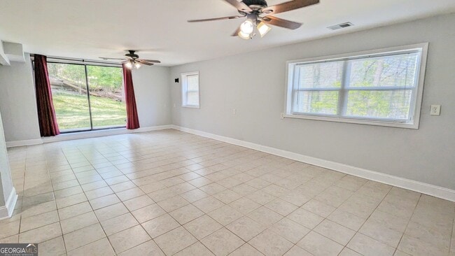Building Photo - 2510 Cove Rd