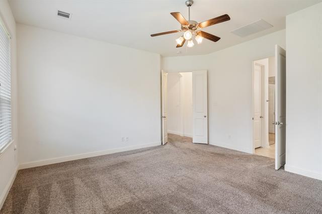 Building Photo - 546 El Camino Dr