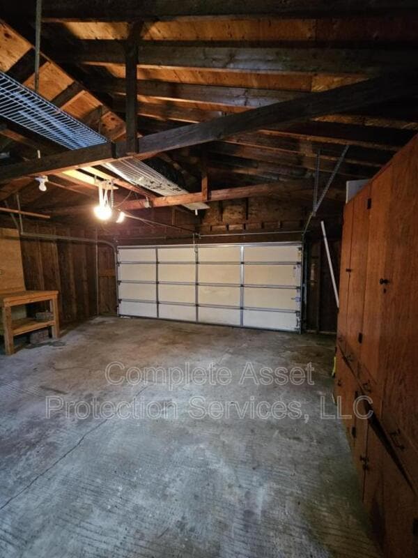 Building Photo - 1726 Davis Ave