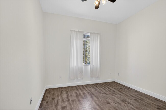 Building Photo - 2515 Venetian Ct