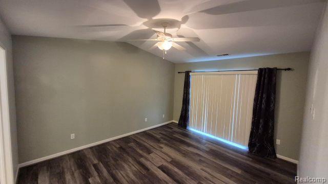 Building Photo - 5203 Chesapeake Cir