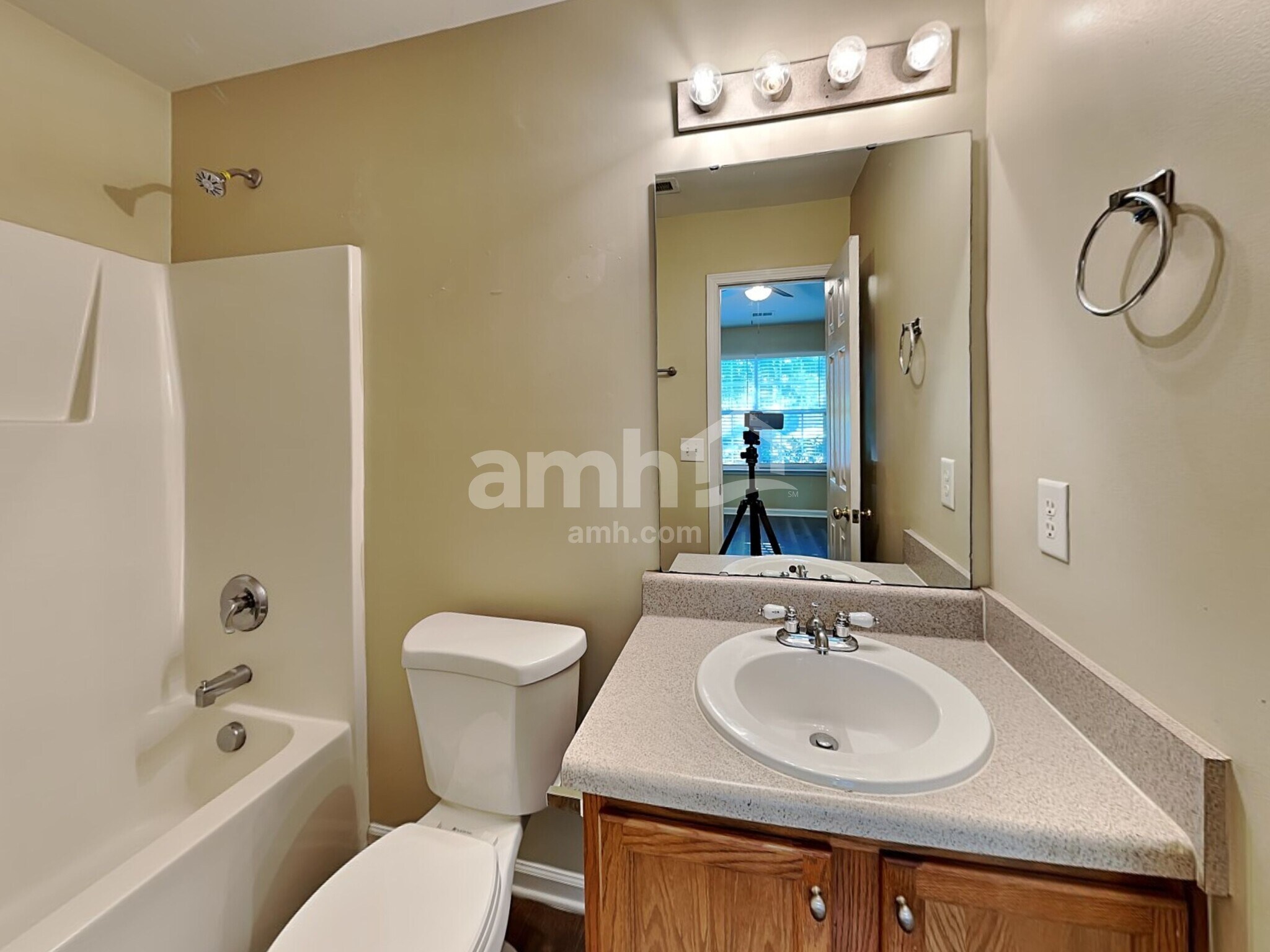 Building Photo - 229 N Weststone Blvd