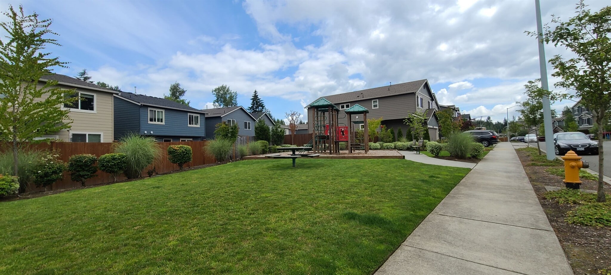 Building Photo - 3721 202nd Pl E