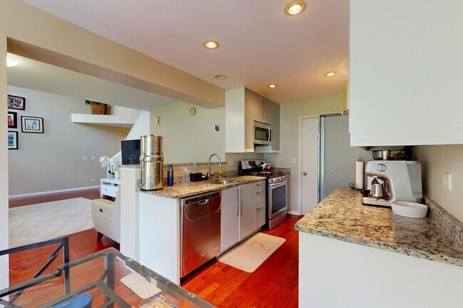 Building Photo - 2890 Ashling Ct