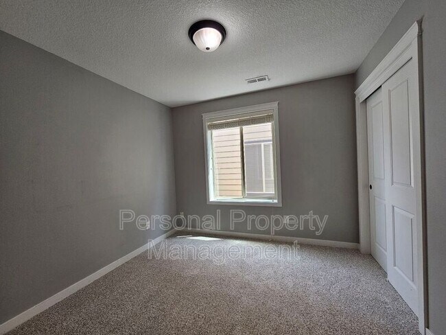 Building Photo - 4522 NE 91st Way