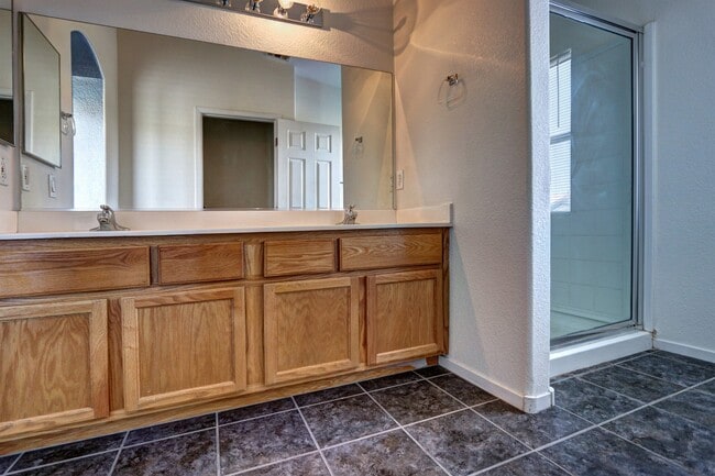 Building Photo - 6530 Bucking Horse Ln