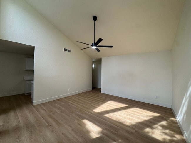 Building Photo - 5965 E Shields Ave