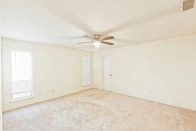 Building Photo - 2116 Winterstone Dr