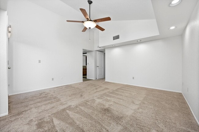 Building Photo - 2901 Loveland Way