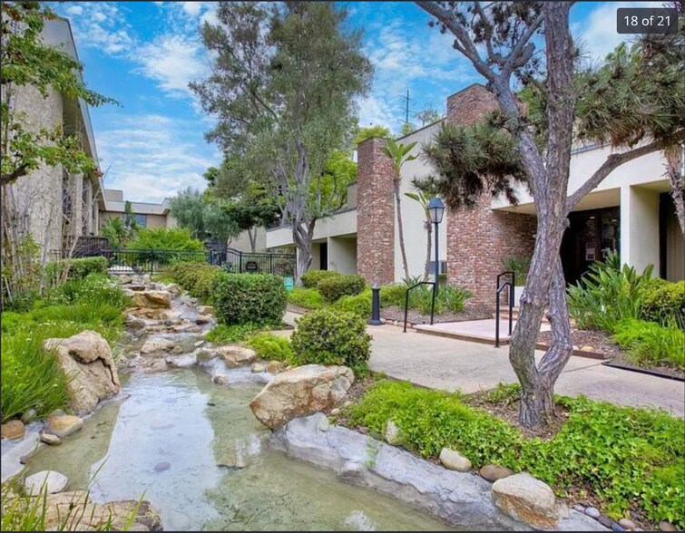 Building Photo - 6416 Friars Rd