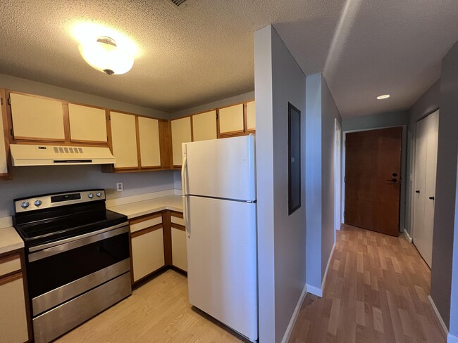 Building Photo - 15 Prospect St