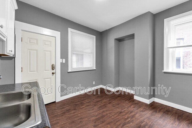 Building Photo - 1073 Grant St