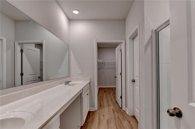 Building Photo - 175 Grey Falcon Ave
