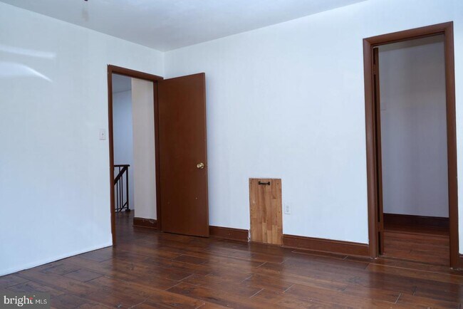 Building Photo - 13315 Schwenger Pl