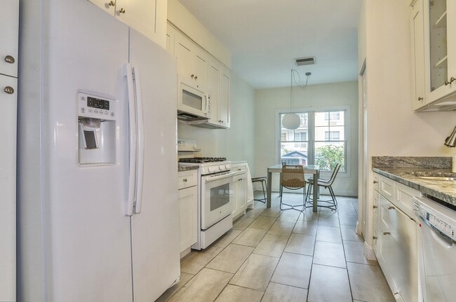 Building Photo - 36 Independence Way