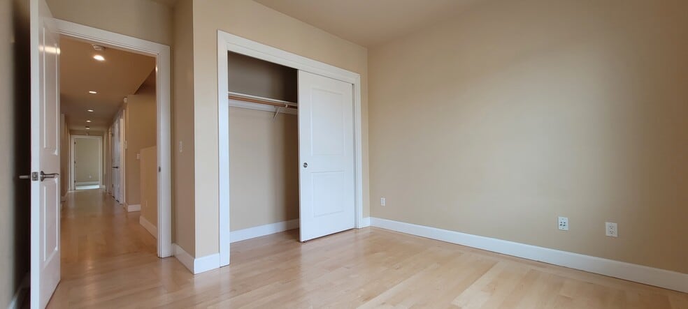 Bedroom 3 closet - 760 27th Ave