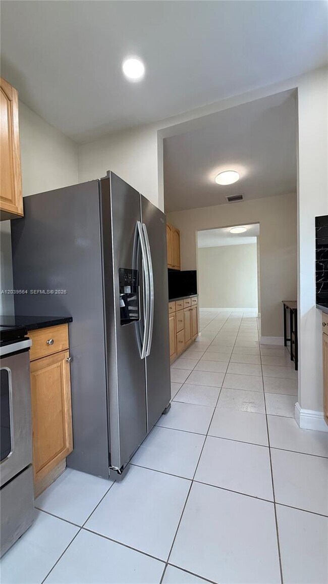 Building Photo - 1380 SW 20th St