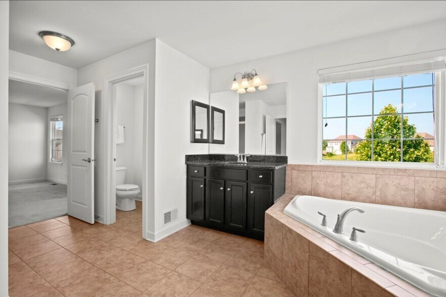 Building Photo - 23590 Sanctuary Club Dr