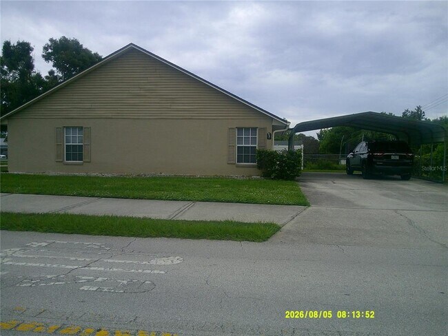 Building Photo - 437 Columbia Ave