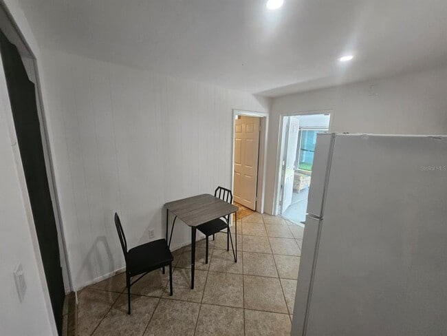 Building Photo - 7007 Karden Way
