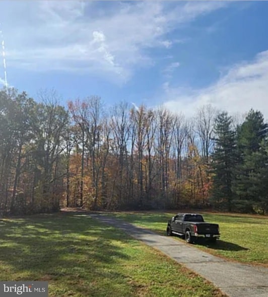 Building Photo - 16400 Candy Hill Rd