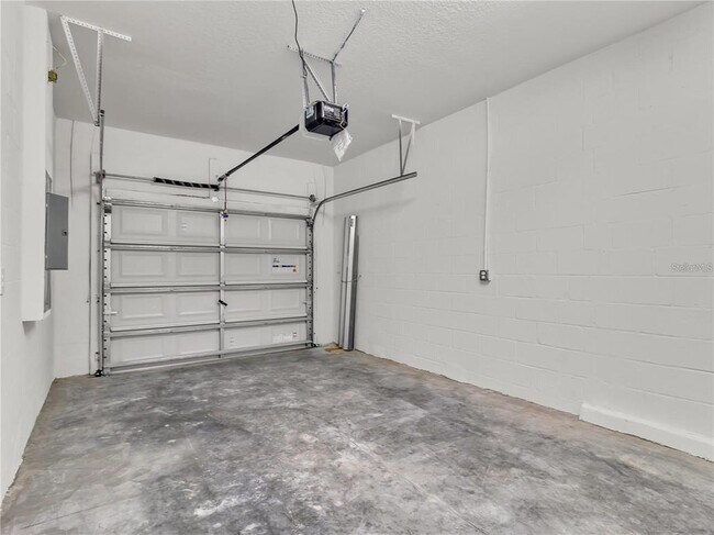 Building Photo - 9405 Cannon Bch Dr