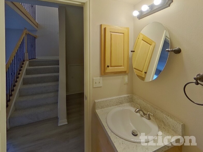 Building Photo - 7475 Churchwood Cir