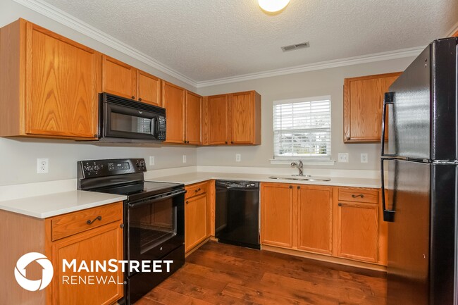 Building Photo - 4346 Fescue Pl SW
