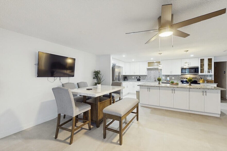 Building Photo - 231 Willow Ave