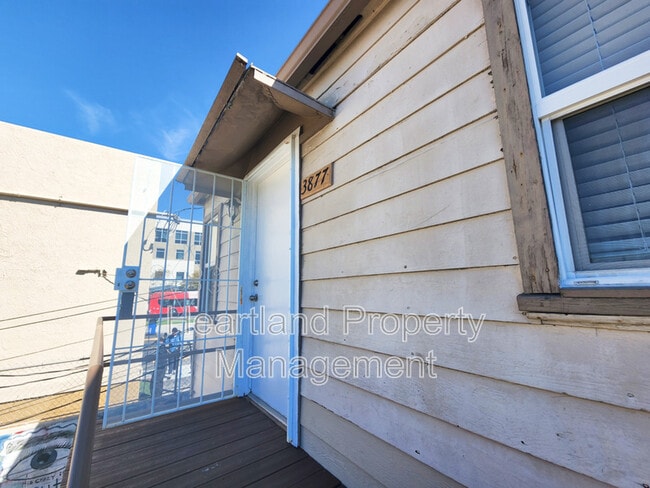Primary Photo - 3877 39th St