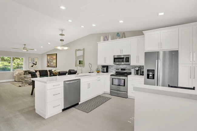 Building Photo - 6444 Mill Pointe Cir