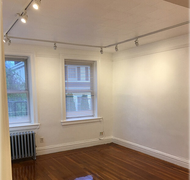 living room - 2608 14th St