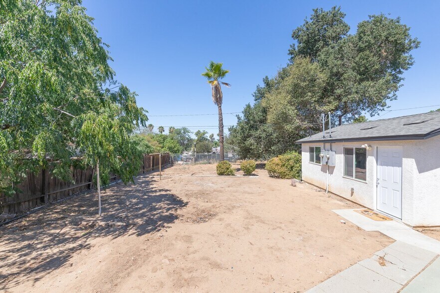 Building Photo - 655 Edgar Ave