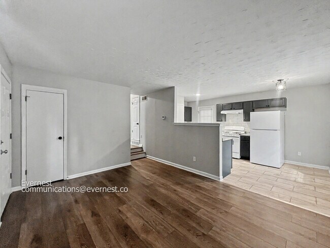 Building Photo - 4624 Sunnybrook St