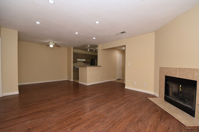 Primary Photo - Cozy 2 Bed 2 Bath Condo at Canyon Gate