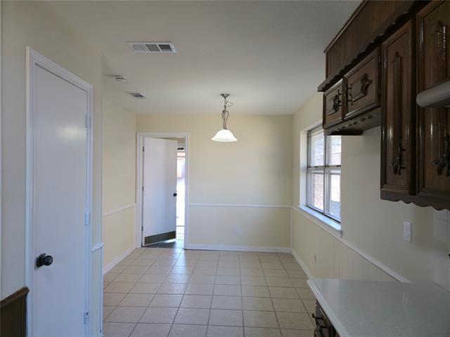 Building Photo - 2021 Aliso Rd