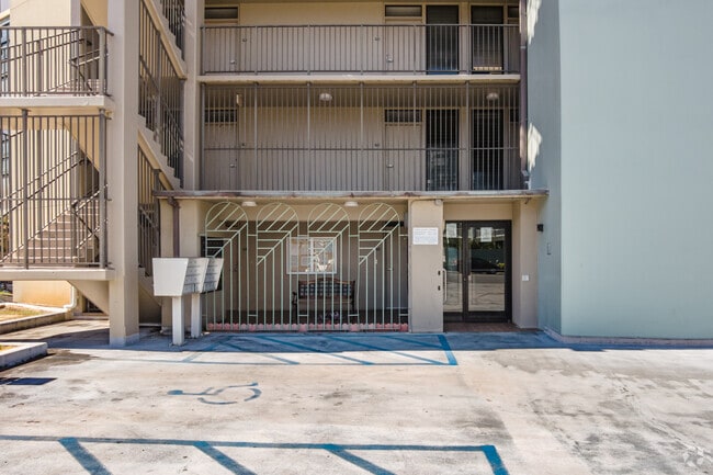 Building Photo - Royal Kinau 62+ Senior Apartments