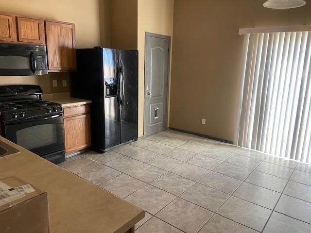 Building Photo - 16 Tome Vista Dr