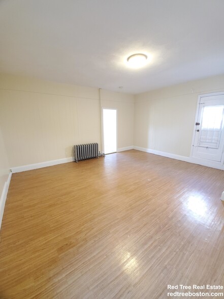 Apt 15 1bed/1bath - 1688 Beacon St
