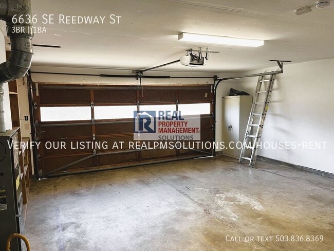 Building Photo - 6636 SE Reedway St