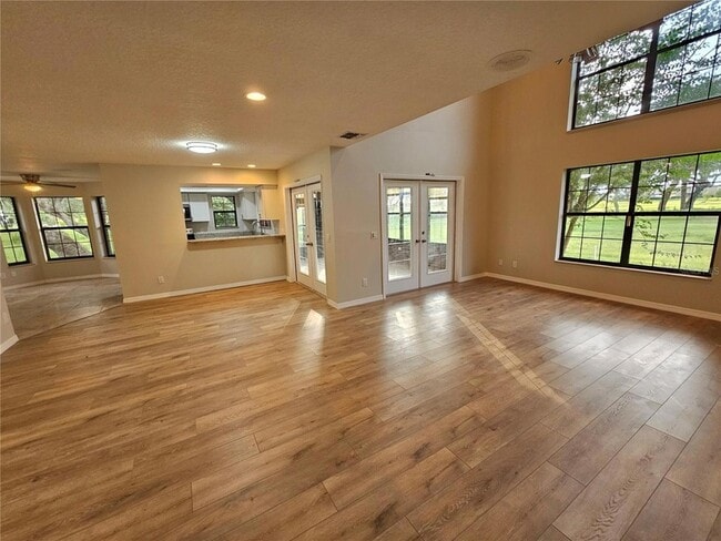 Building Photo - 6539 Brentwood Dr.