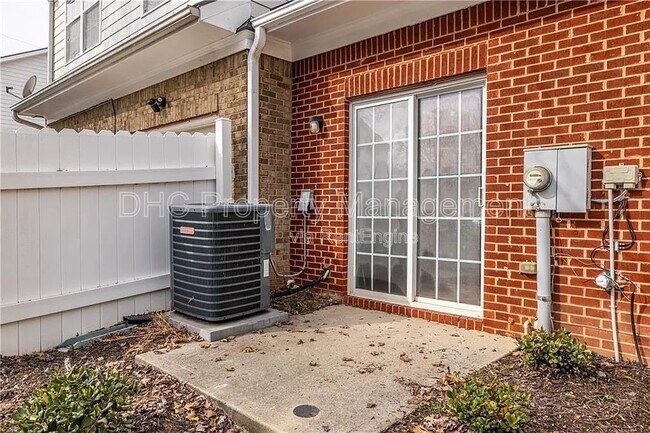 Building Photo - 1476 Ashley Way