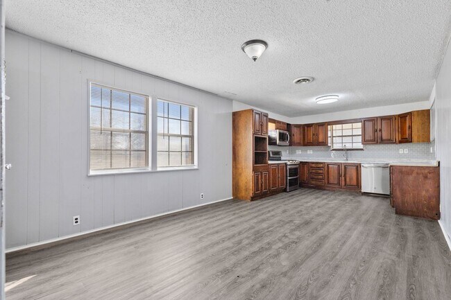 Building Photo - Blissful in Burleson ISD