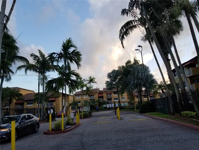 Building Photo - 15620 SW 80th St
