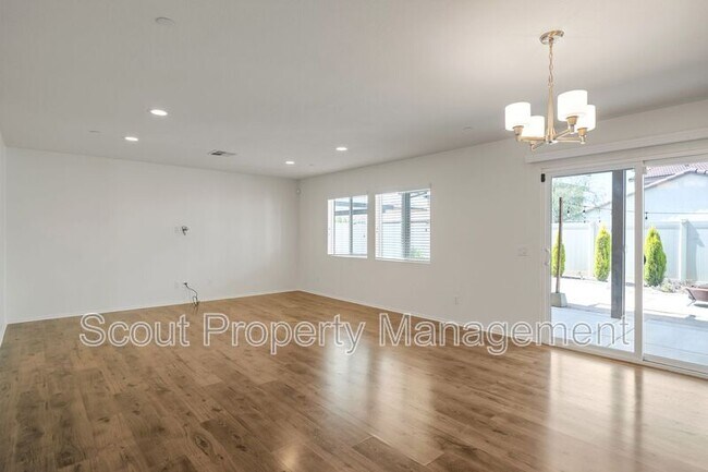 Building Photo - 29308 Abelia Ln