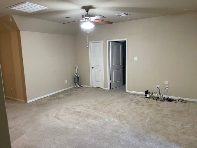 Building Photo - 9111 Turnbull Ln